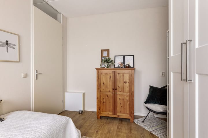 Foto 16 van Keizersmantel 18