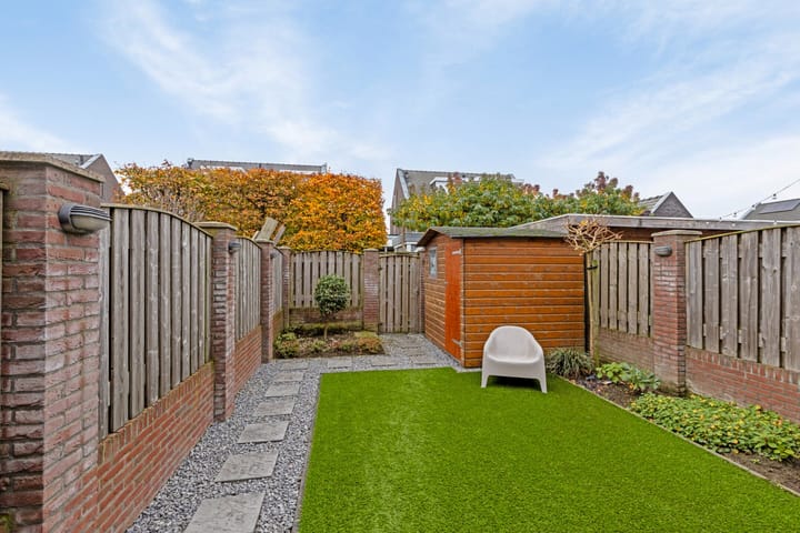 Foto 24 van Keizersmantel 18