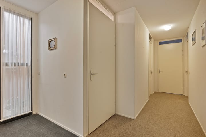 Foto 8 van Burg. Reijerslaan 48