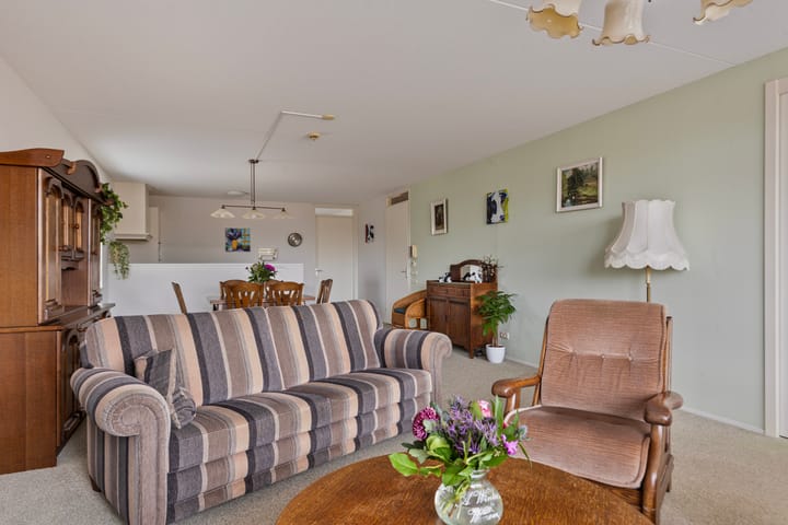 Foto 13 van Burg. Reijerslaan 48