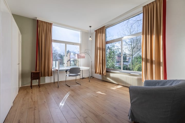 Photo 15 of Graaf Florislaan 2-A