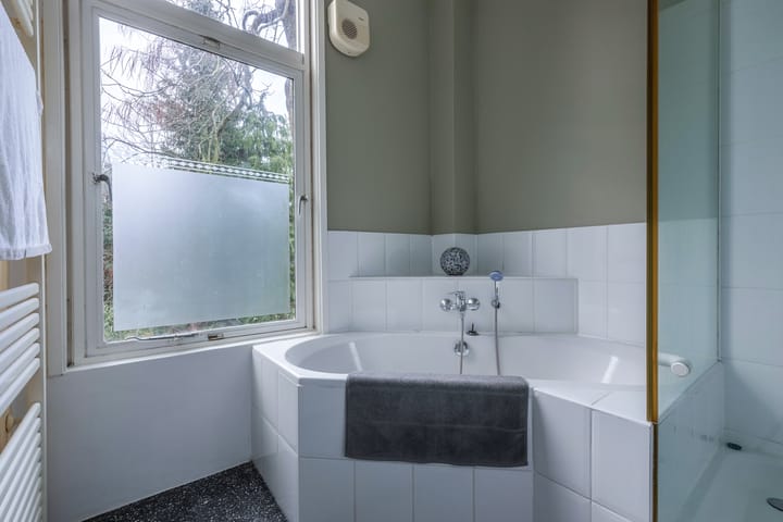 Photo 29 of Graaf Florislaan 2-A