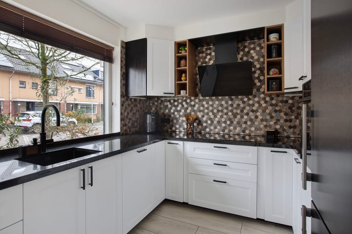 Foto 3 van Van Eesterenveld 33