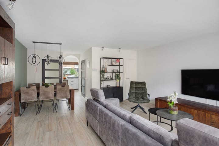 Foto 10 van Van Eesterenveld 33