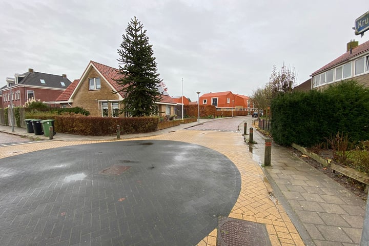 Bekijk foto 3 van Kruisstraat 13