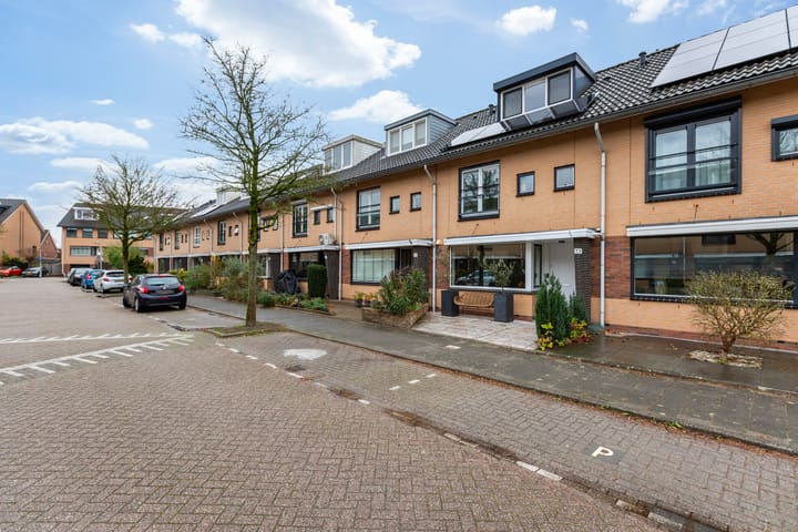 Foto 36 van Van Eesterenveld 33