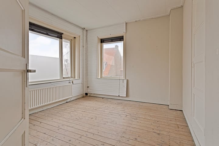 Photo 21 of Goudsbloemstraat 21