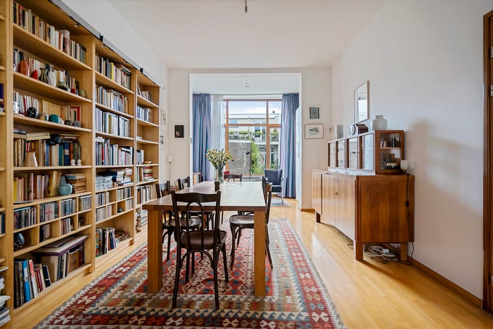 Foto 15 van Columbusstraat 233