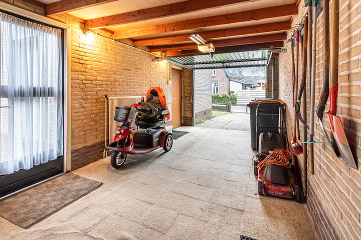 Foto 12 van Haarstraat 1