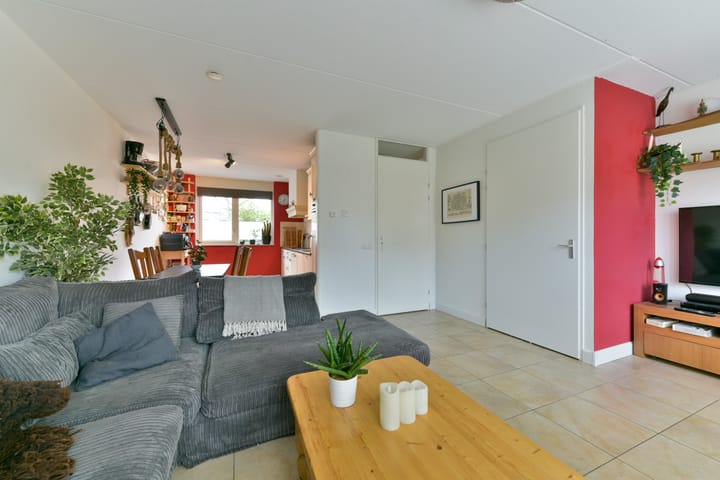 Foto 2 van Esdoornlaan 9