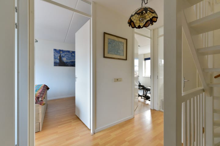 Foto 18 van Esdoornlaan 9