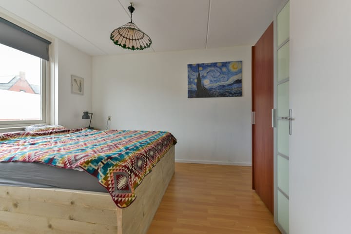 Foto 19 van Esdoornlaan 9