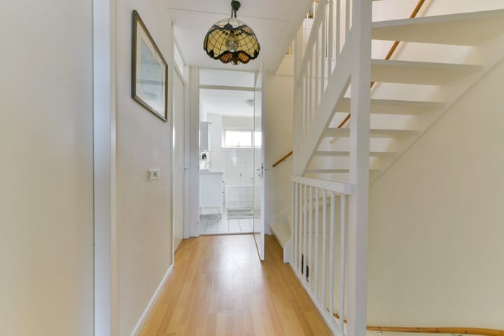 Foto 24 van Esdoornlaan 9