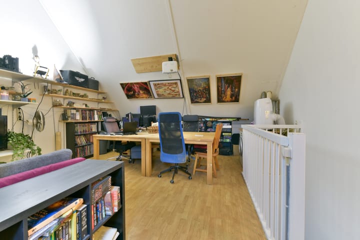 Foto 27 van Esdoornlaan 9