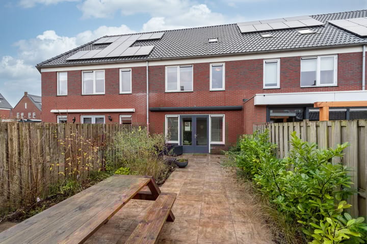 Foto 31 van Esdoornlaan 9