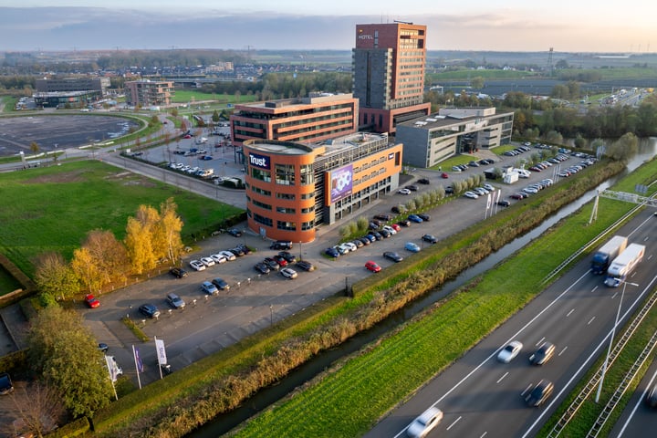 Laan van Barcelona 600, Dordrecht