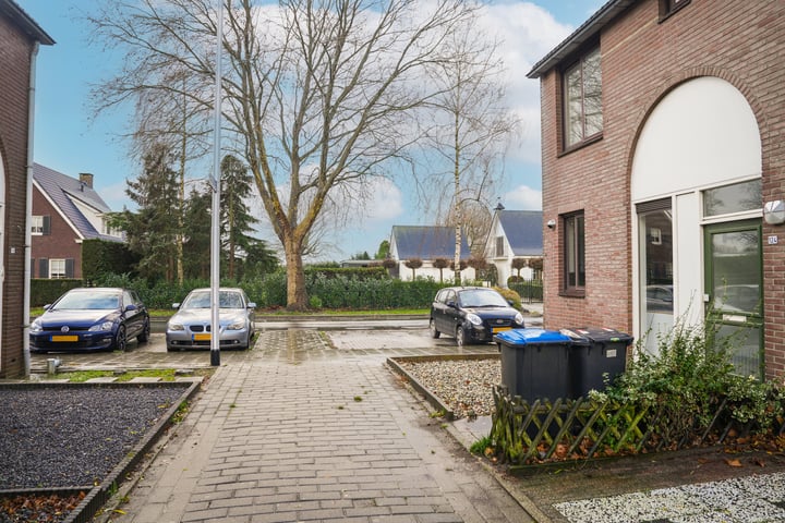 View photo 8 of Paterstraat 124