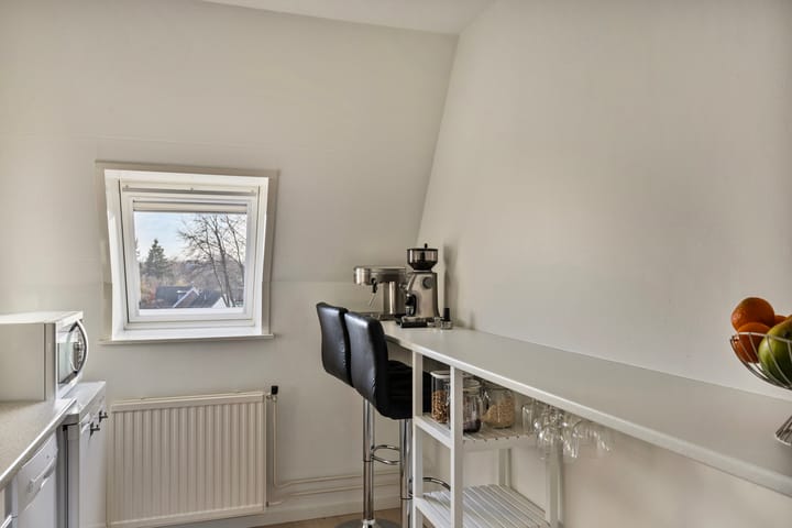 Foto 8 van Hazestraat 6-F