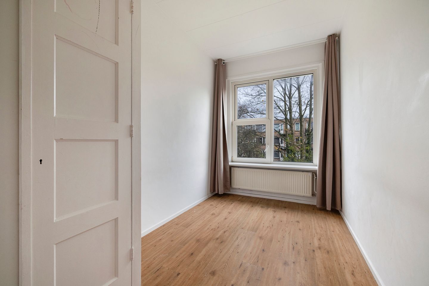 Photo 4 of Belgischestraat 40-B