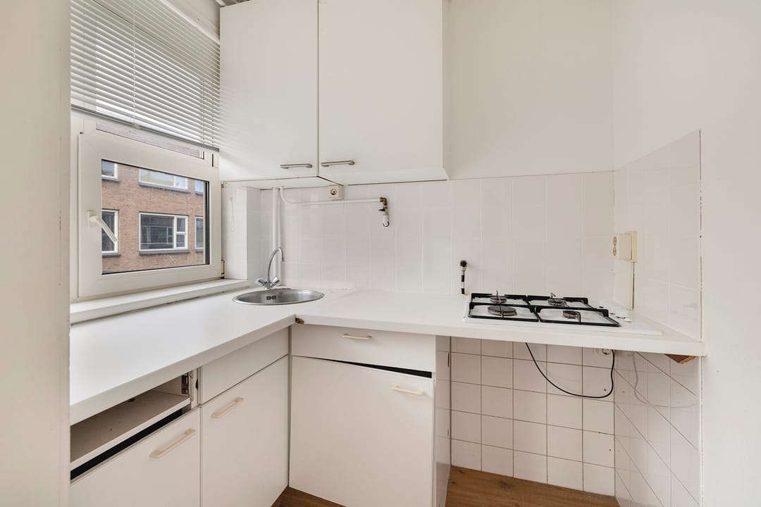 Photo 11 of Belgischestraat 40-B