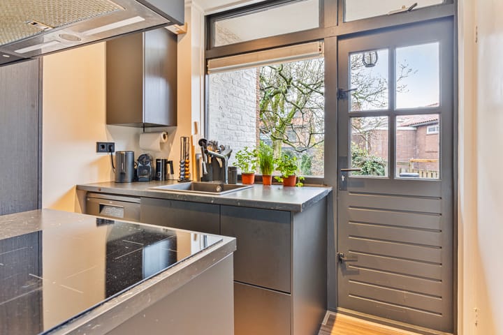 Foto 23 van Everard Meysterweg 51-A