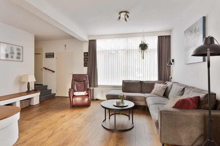 Foto 3 van Hanna van de Voortplein 6