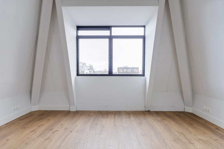 Foto 22 van Bemuurde Weerd O.Z. 39-C