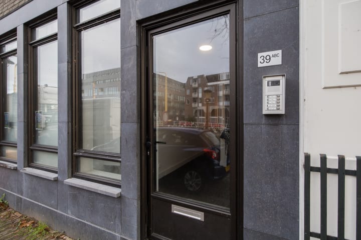 Foto 34 van Bemuurde Weerd O.Z. 39-C