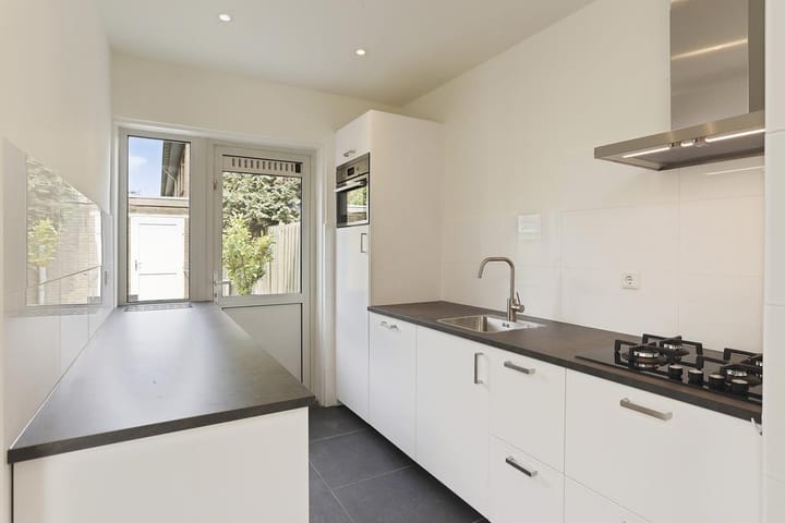 Foto 13 van Baarle Hertoglaan 30