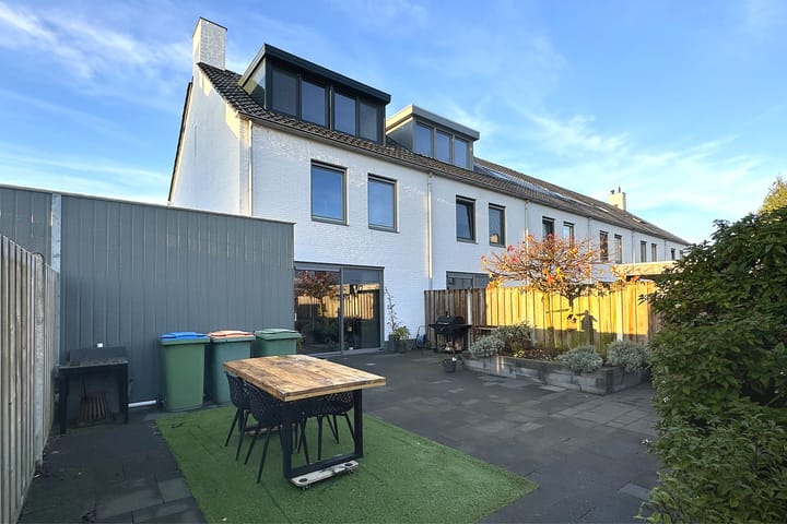 Photo 44 of Vermeerstraat 19