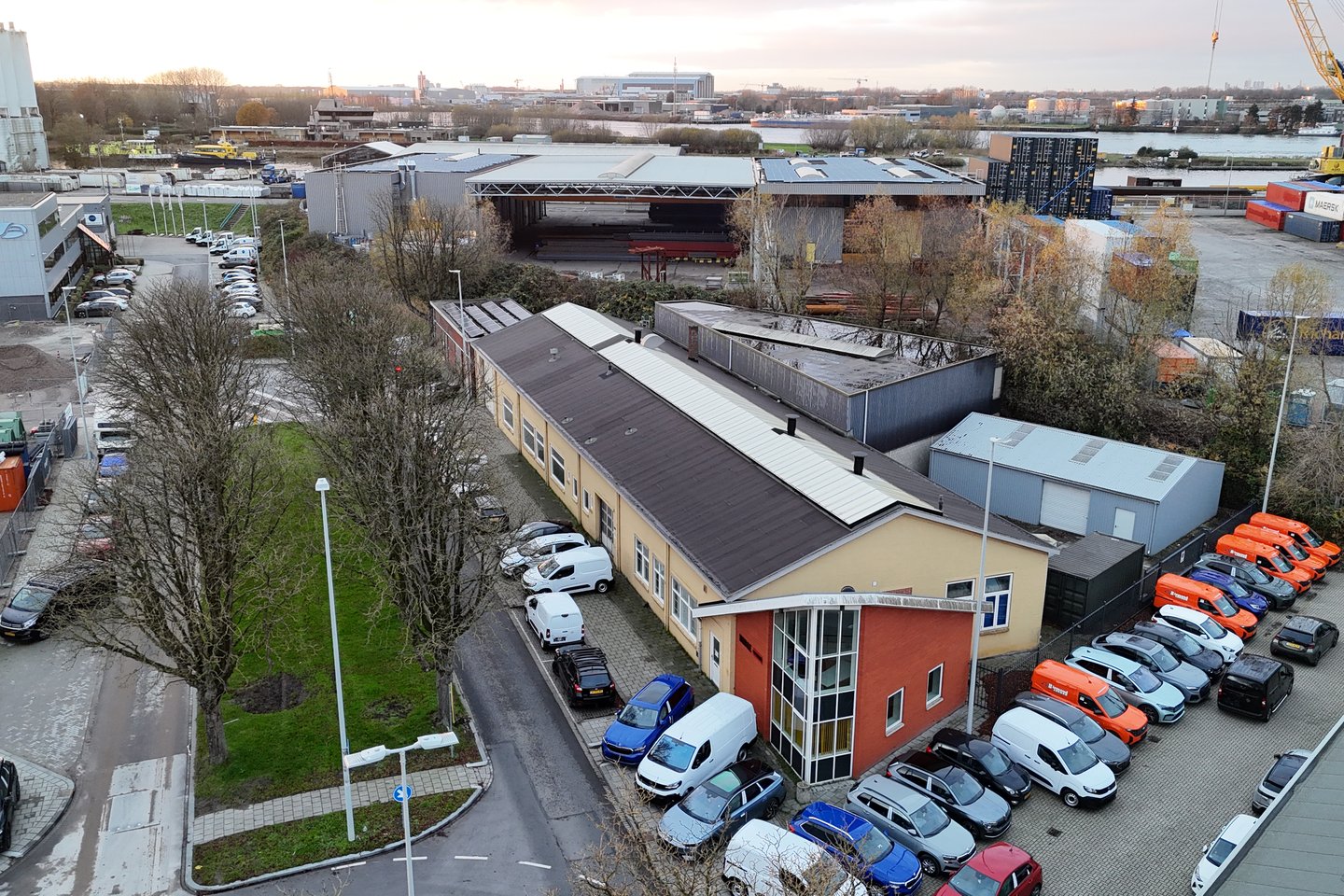 Bekijk foto 1 van Nijverheidstraat 11-17