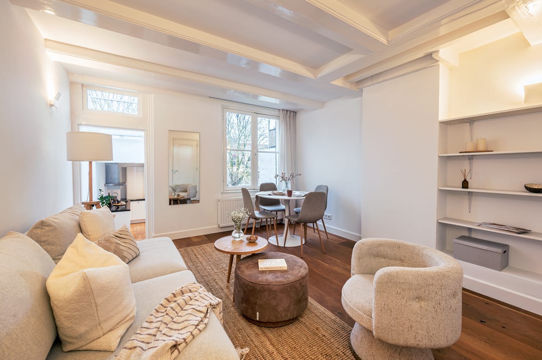 Photo 2 of Haarlemmerdijk 186-D