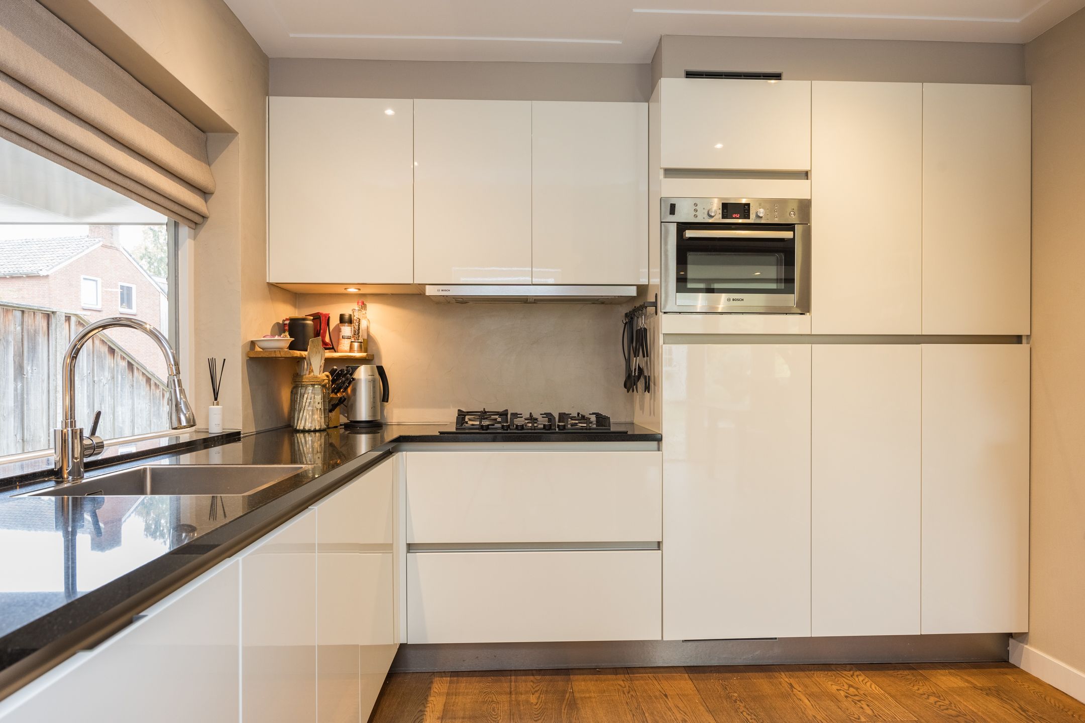 Photo 3 of Emmastraat 22