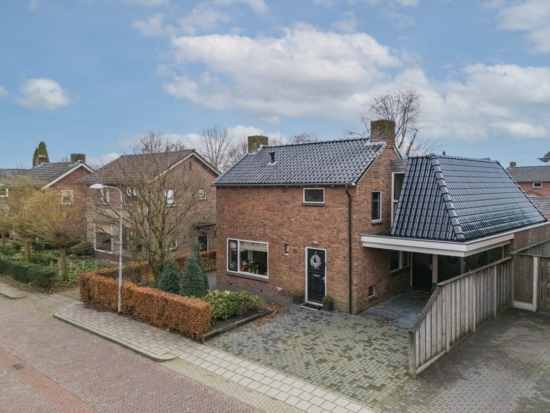 Photo 7 of Emmastraat 22