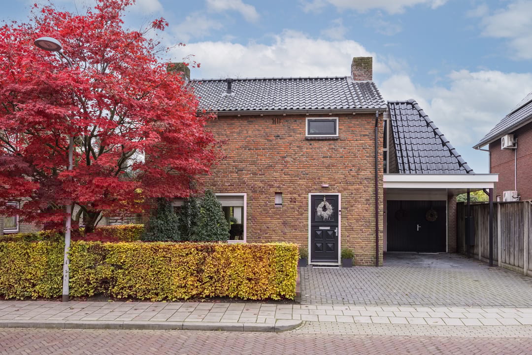 Photo 8 of Emmastraat 22