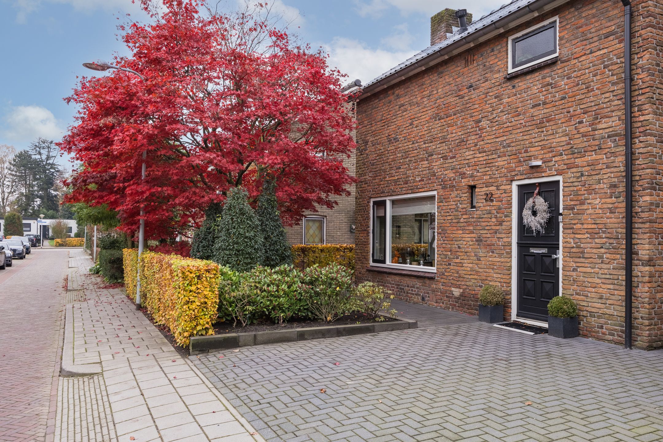 Photo 9 of Emmastraat 22