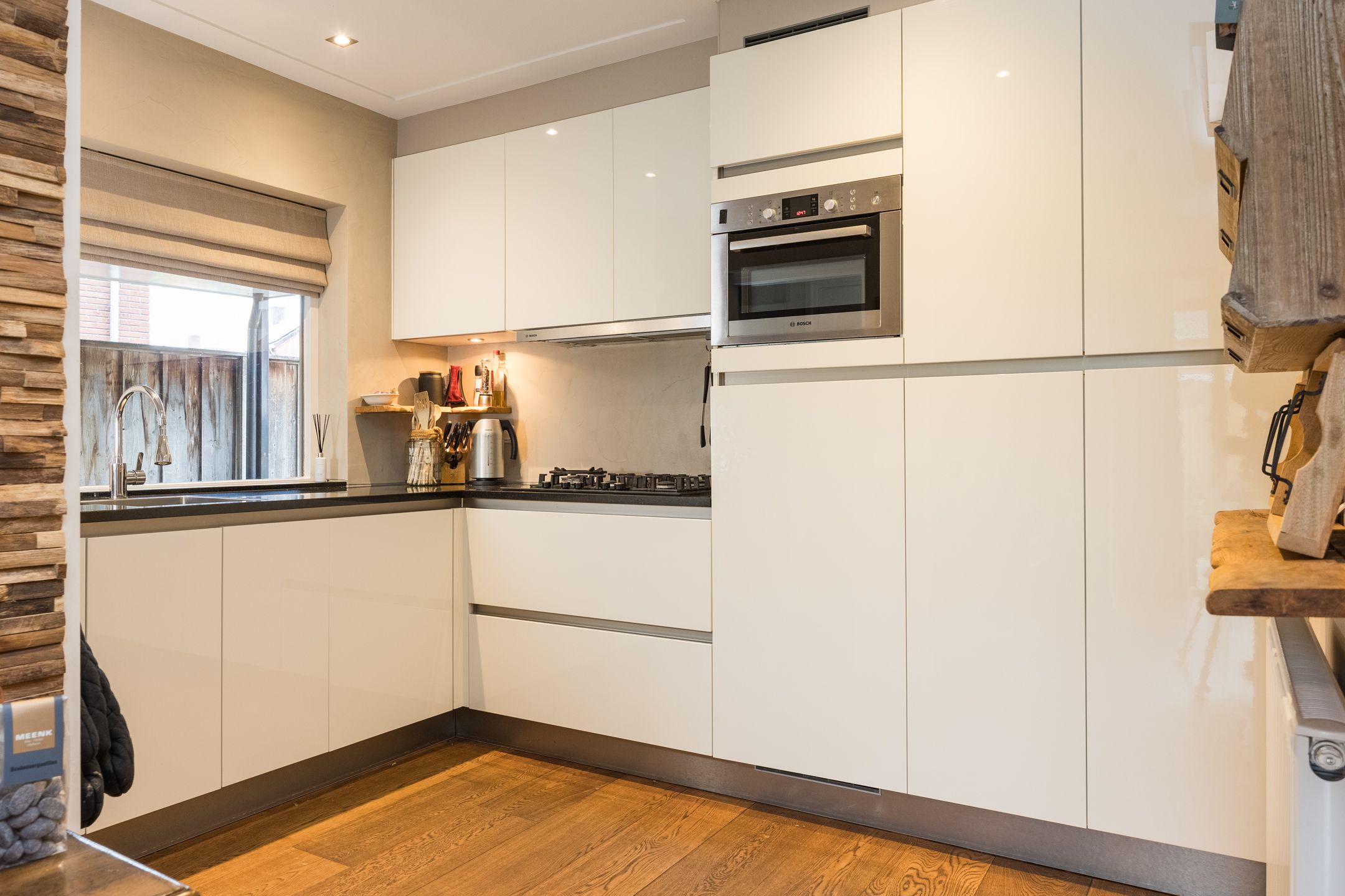 Photo 18 of Emmastraat 22