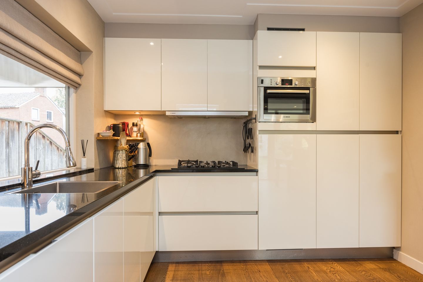 Photo 19 of Emmastraat 22