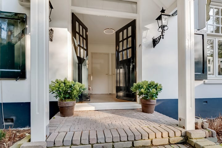 Photo 3 of Baarnseweg 14