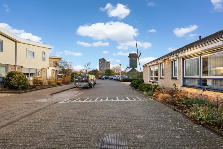 Bekijk foto 45 van Willem Elsschotlaan 43