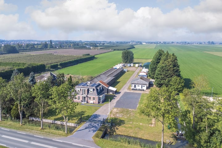 View photo 2 of Blokdijk 30