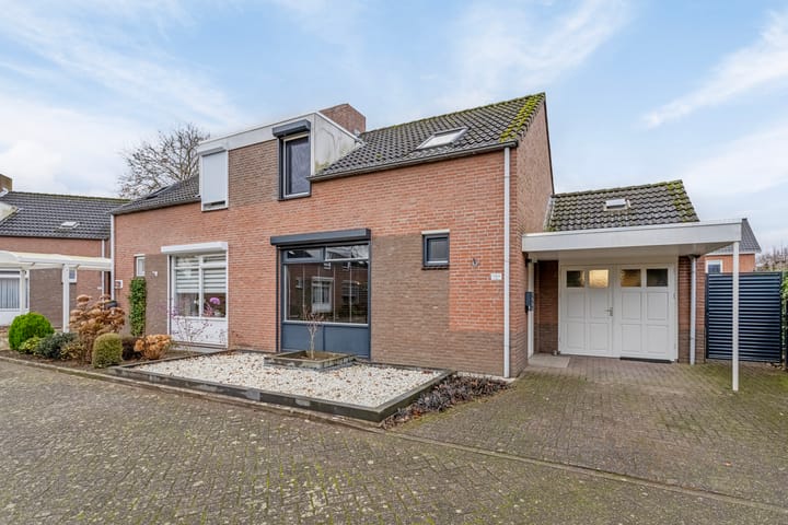 Foto 1 van Niesstraat 15-A