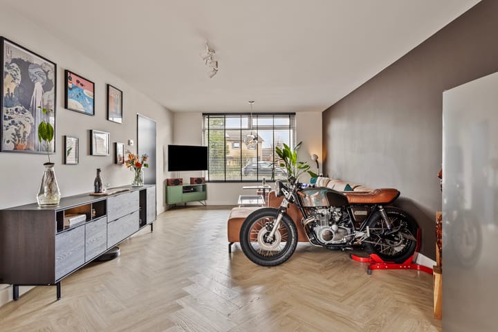 Foto 12 van Niesstraat 15-A