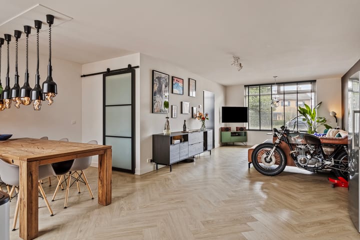 Foto 14 van Niesstraat 15-A