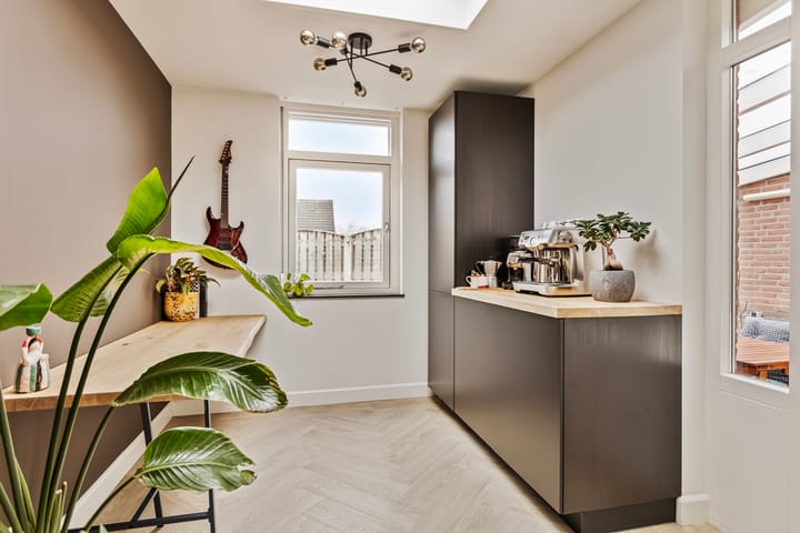 Foto 20 van Niesstraat 15-A