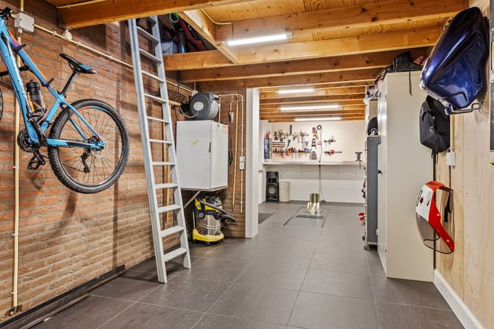 Foto 23 van Niesstraat 15-A