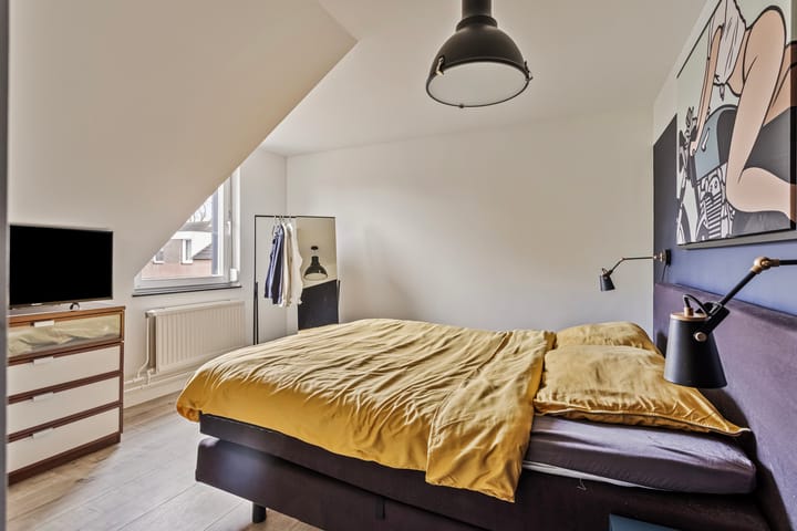 Foto 27 van Niesstraat 15-A