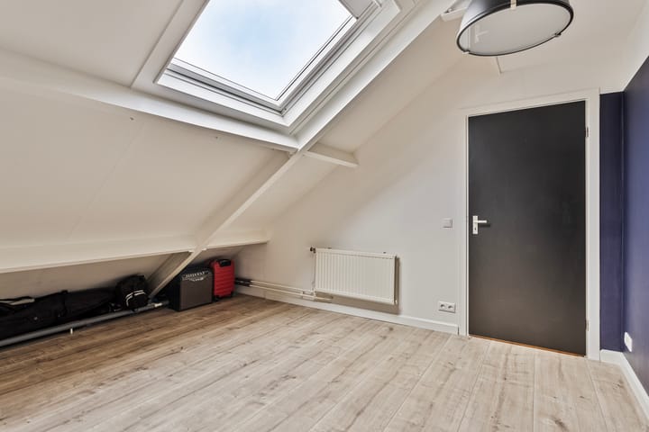 Foto 34 van Niesstraat 15-A