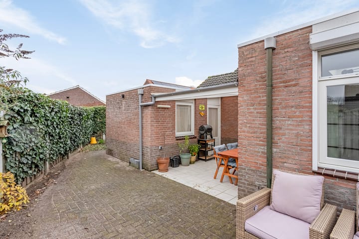 Foto 36 van Niesstraat 15-A