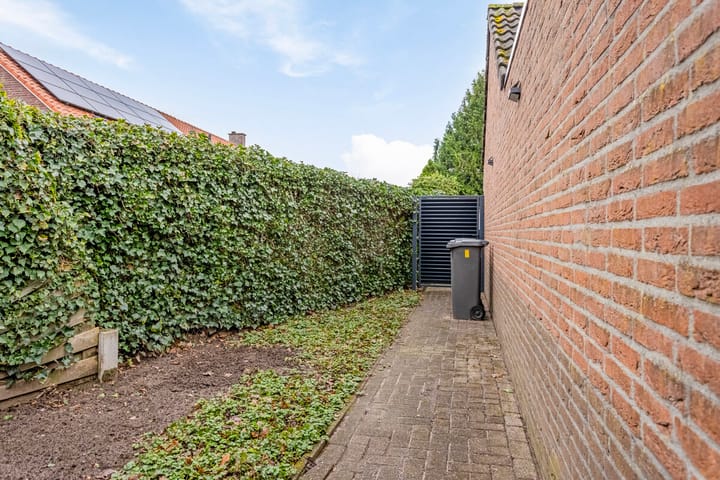 Foto 38 van Niesstraat 15-A